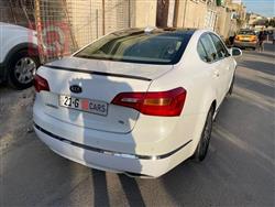 كيا كادينزا